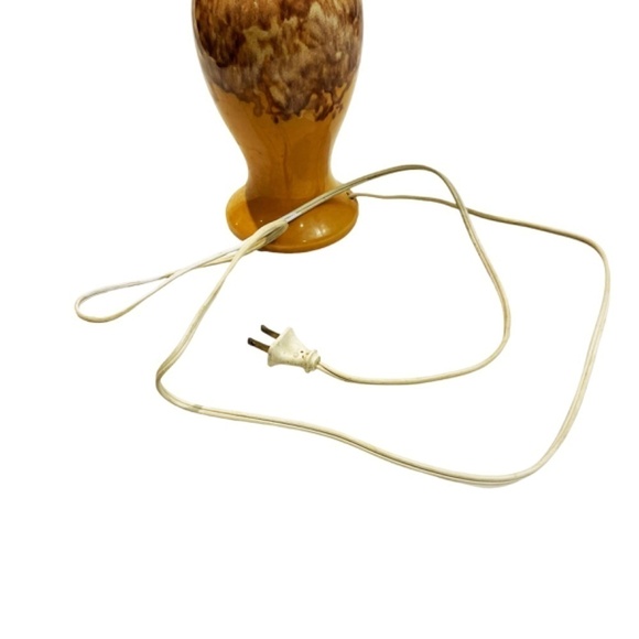 Vintage Ceramic Lamp Base - Picture 4 of 8